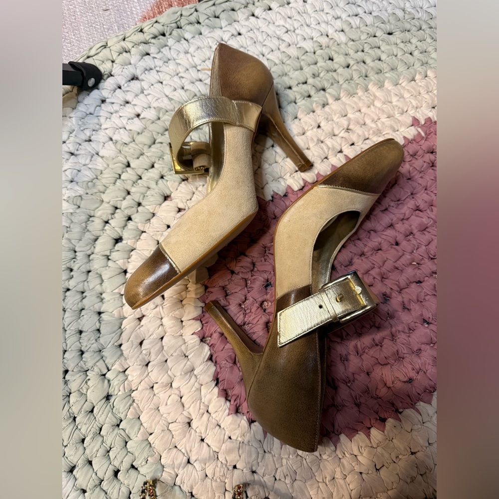 Gianni Bini Brown and Gold Heels with buckle strap 8.5